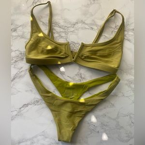 FAE SWIM Gypsy bra top (m)  THONG BIKINI BOTTOM (S) Metallic Green Sommer Swim